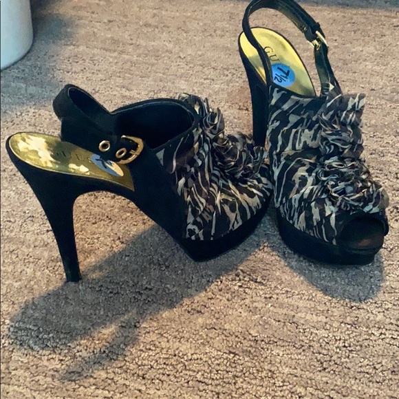 High heels - Picture 1 of 3